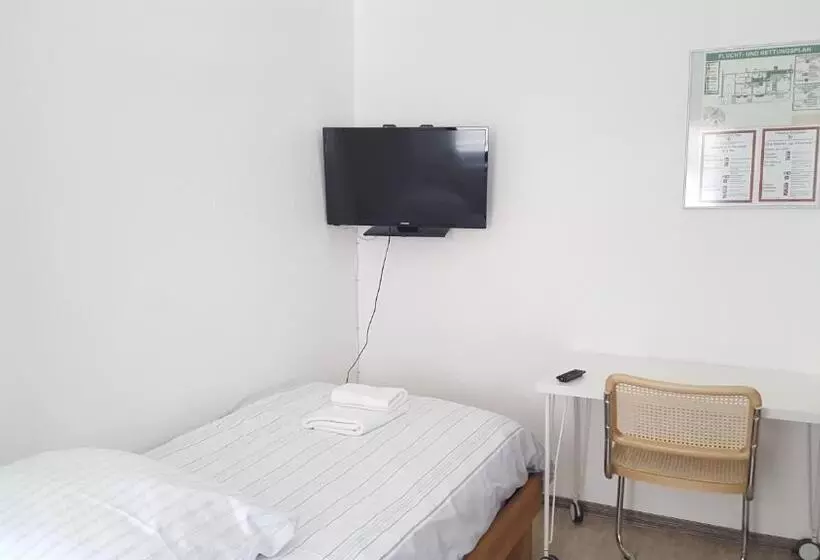 هاستل Aparthotel B & L