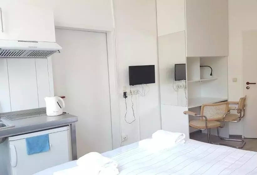 هاستل Aparthotel B & L