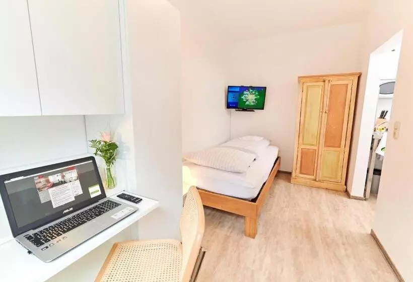 هاستل Aparthotel B & L