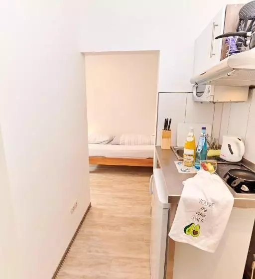 هاستل Aparthotel B & L