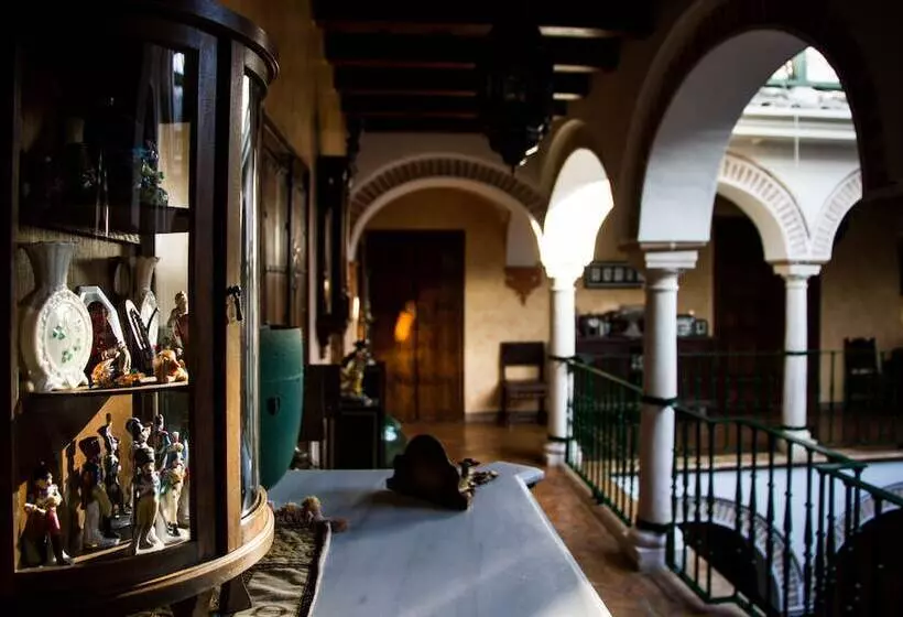 Granados Palacio Hotel Boutique