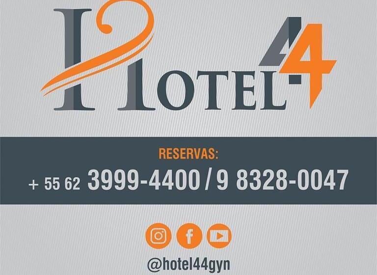 هتل 44
