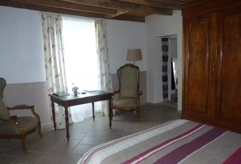 هتل Domaine Du Champ Fleuri