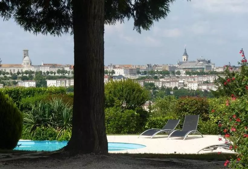 هتل Domaine Du Champ Fleuri