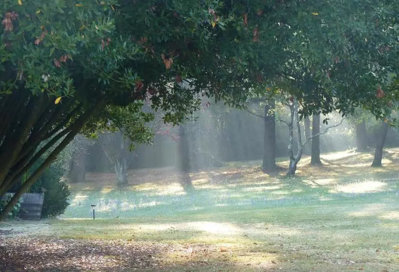 هتل Domaine Du Champ Fleuri