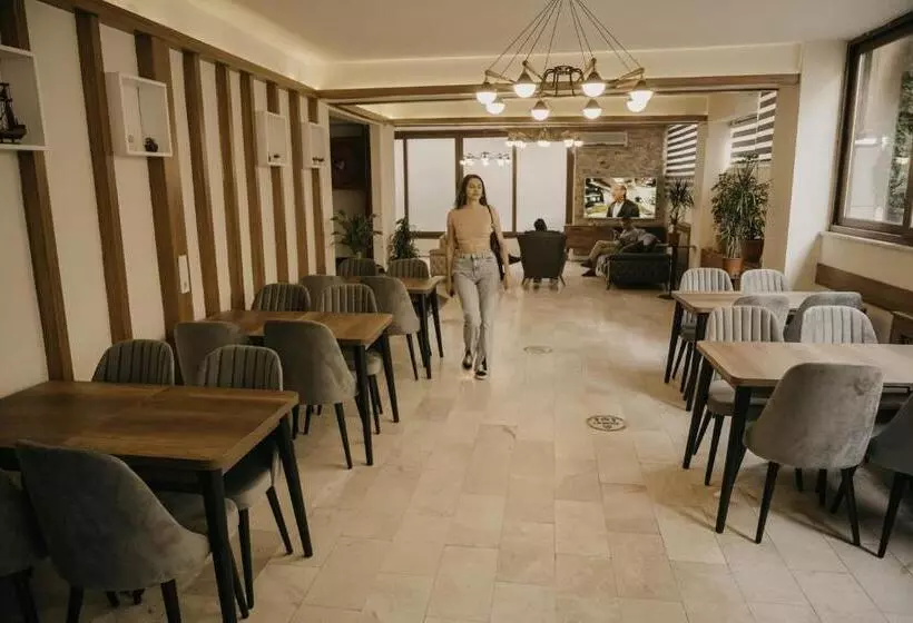 هتل Cihangir By Aydin Suite