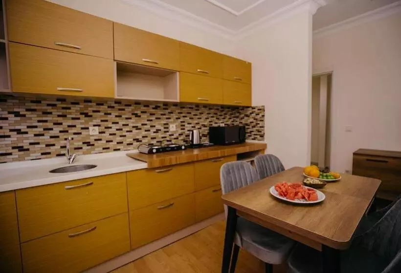 هتل Cihangir By Aydin Suite