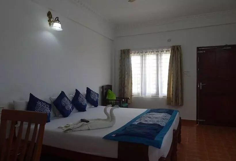 בית מלון כפרי Cosy Regency