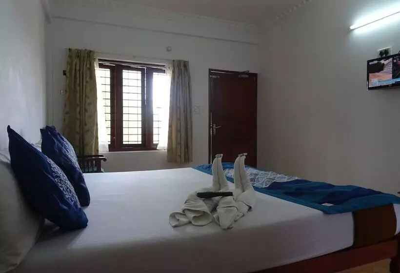 בית מלון כפרי Cosy Regency