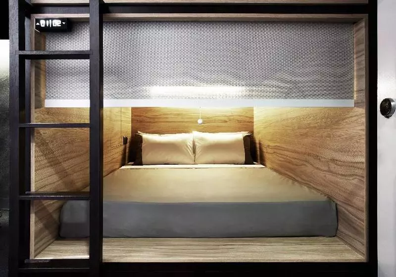 هتل کپسول The Pod At Beach Road Boutique Capsule