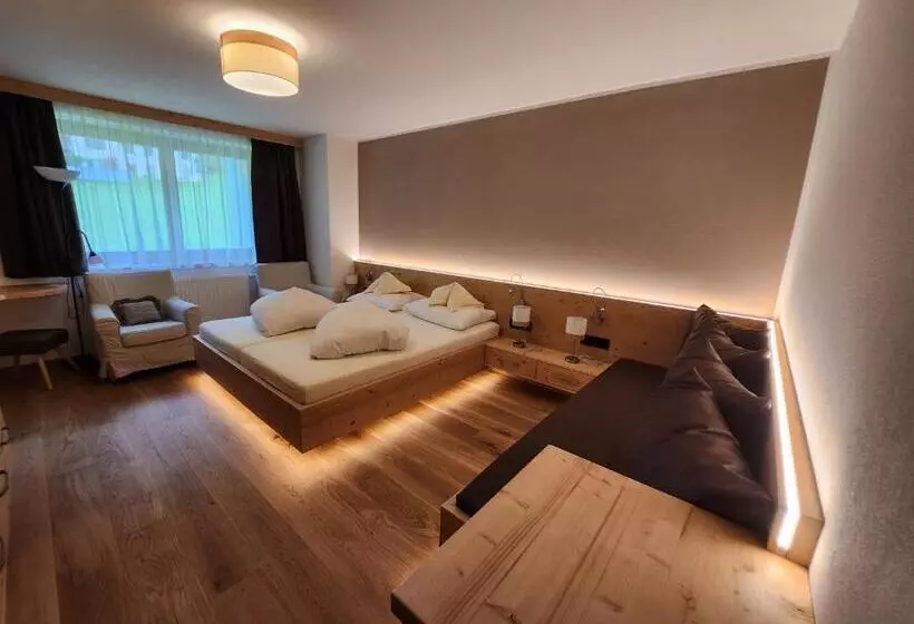 בית מלון כפרי Der Paternwirt