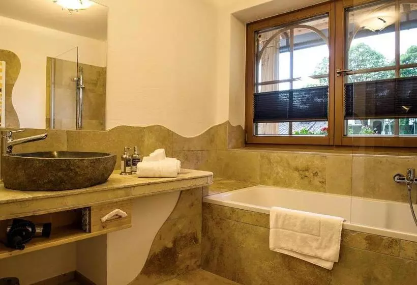 בית מלון כפרי Der Paternwirt