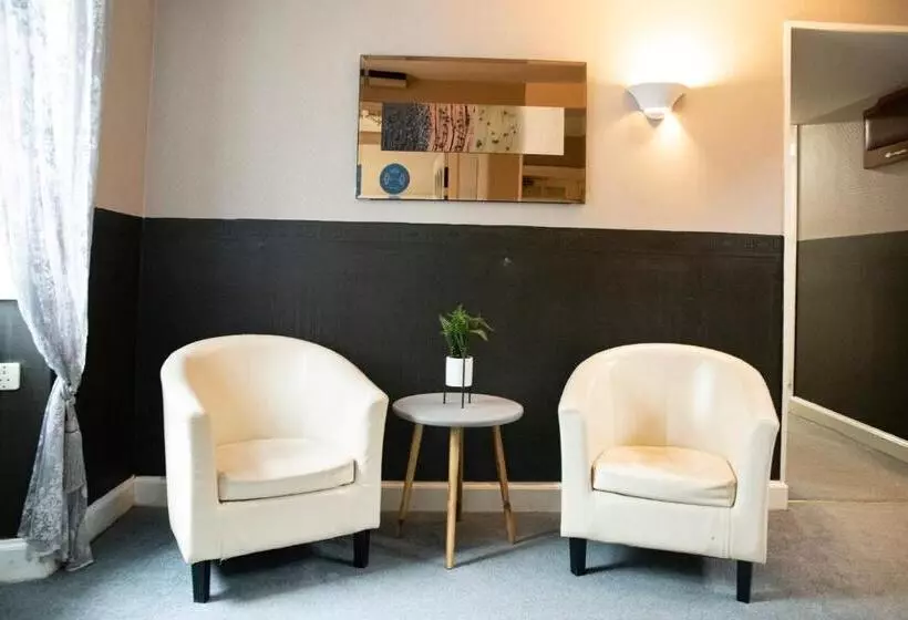 בית מלון כפרי Douglas Arms