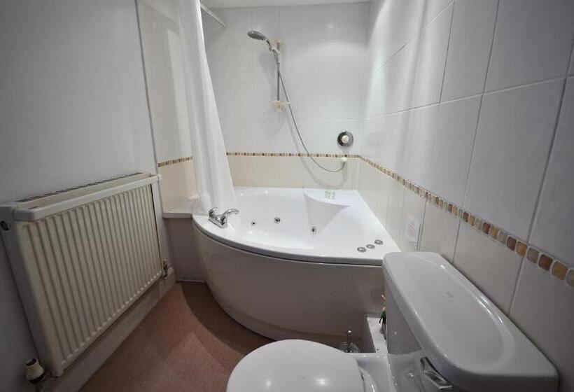 فندق Douglas Arms