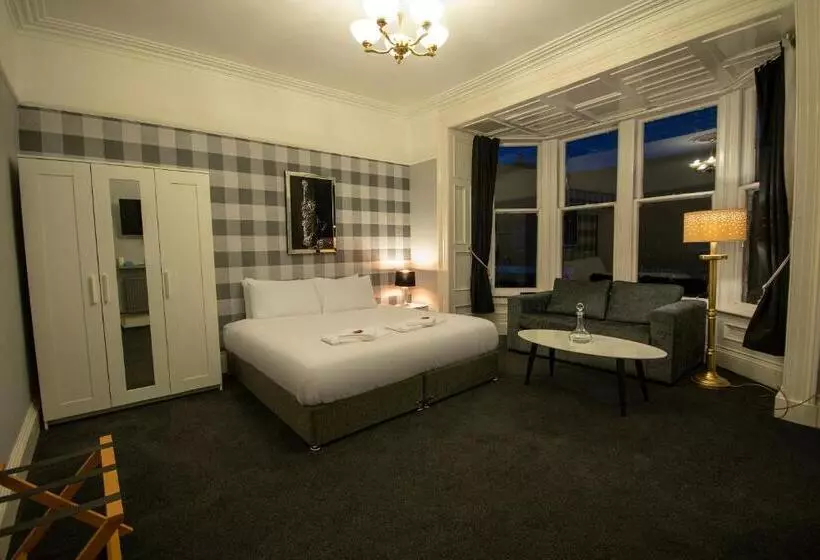 בית מלון כפרי Douglas Arms