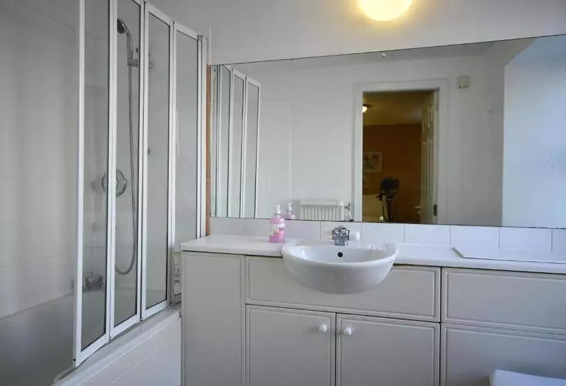 בית מלון כפרי Douglas Arms