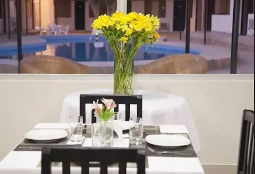 هتل El Angolo Talara