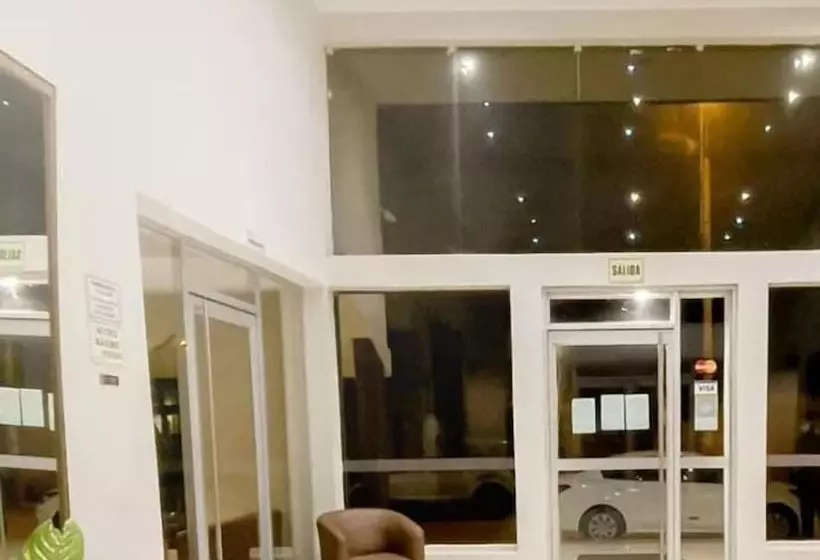 هتل El Angolo Talara