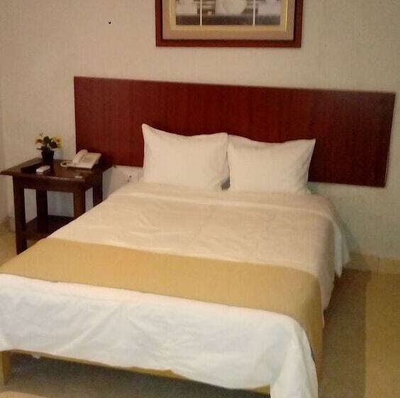 فندق El Angolo Talara