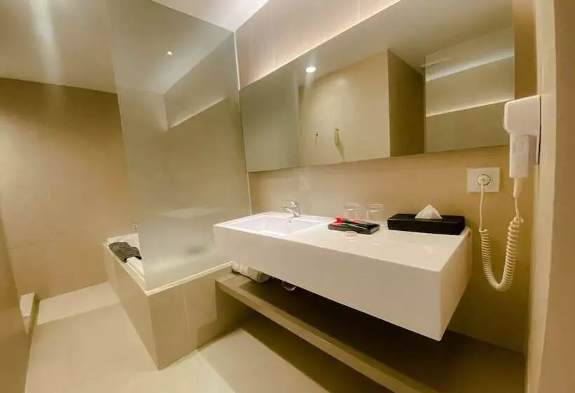 هتل Grand Zuri Dumai