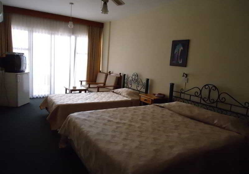 Отель Harbour Scene