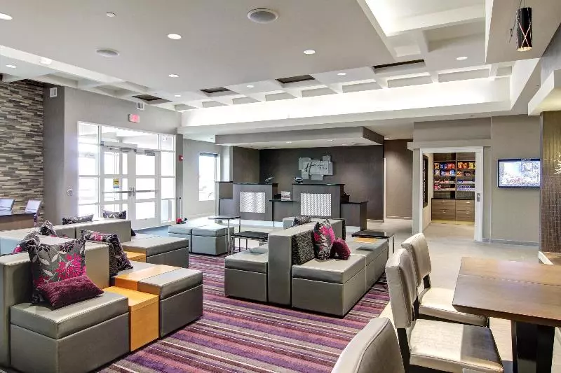 هتل Holiday Inn Express Fargo Sw   I 94 Medical Center By Ihg