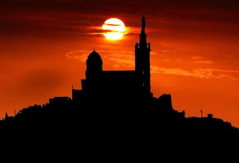 בית מלון כפרי Ibis Budget Marseille Est Porte D Aubagne