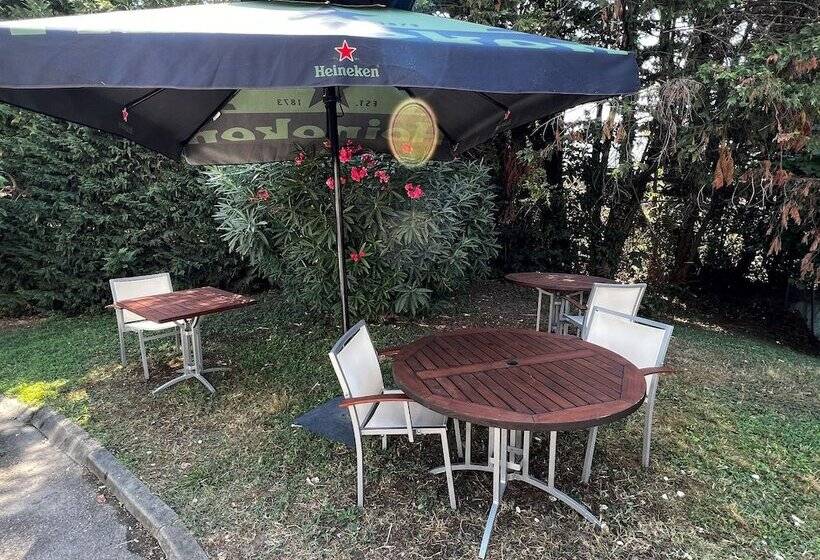 בית מלון כפרי Ibis Budget Marseille Est Porte D Aubagne