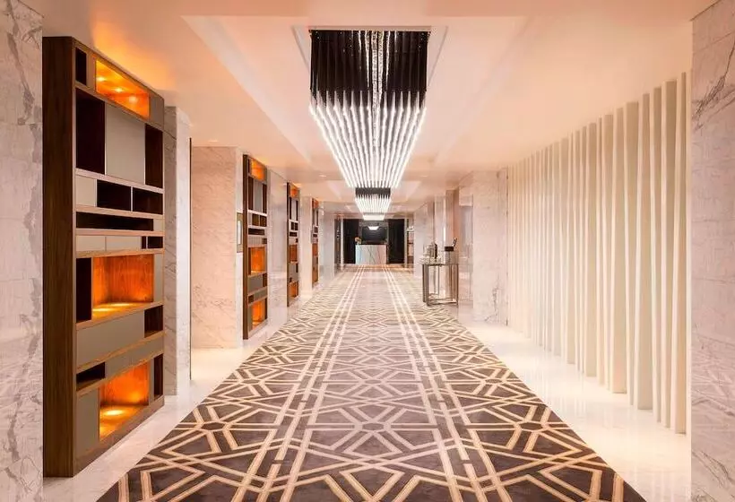 Sheraton Grand Hotel, Dubai