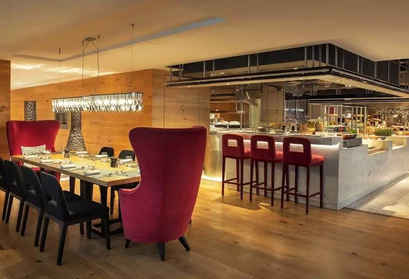 Sheraton Grand Hotel, Dubai