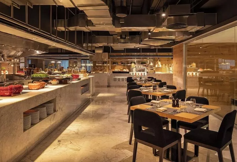 Sheraton Grand Hotel, Dubai