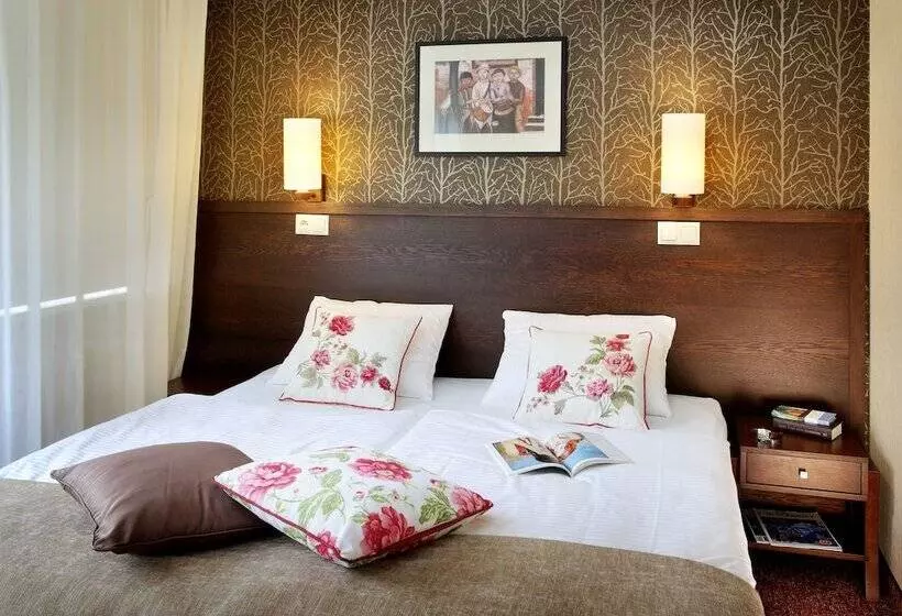 ホテル &sound Bossa Nova