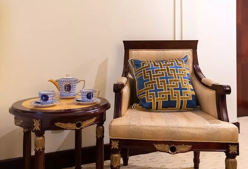 Отель The Rooms Boutique