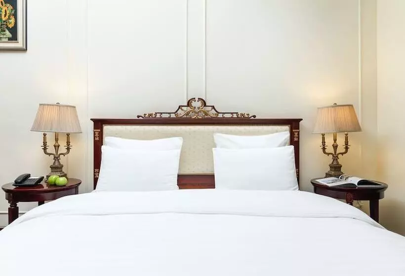 Отель The Rooms Boutique