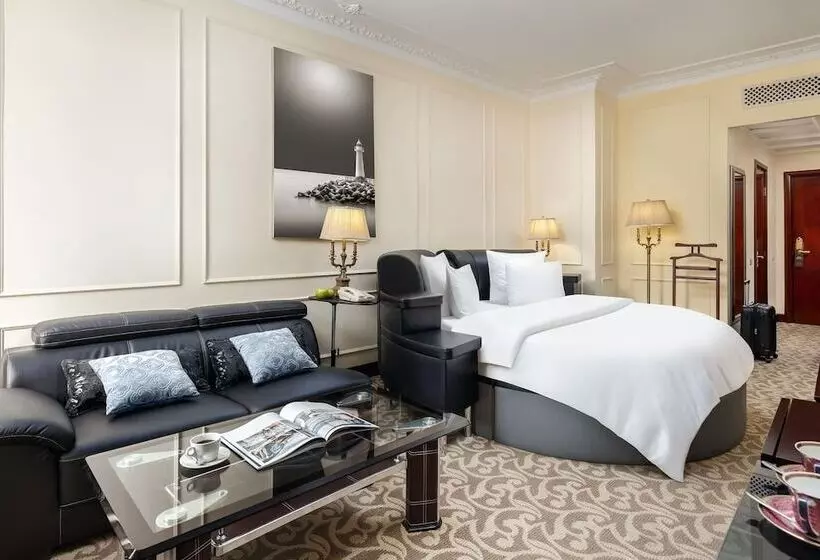 Отель The Rooms Boutique