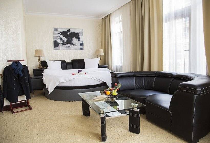 هتل The Rooms Boutique