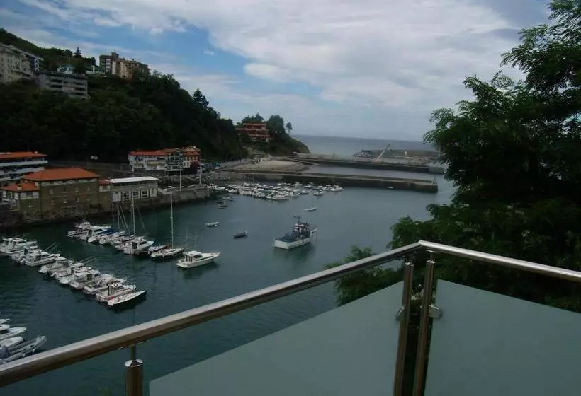 בית מלון כפרי Zumalabe