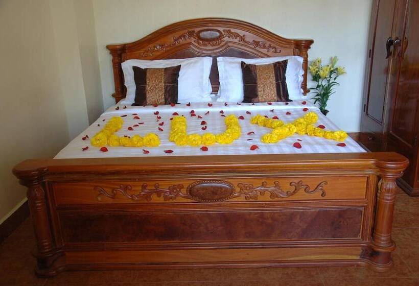 펜션 Lux Guesthouse