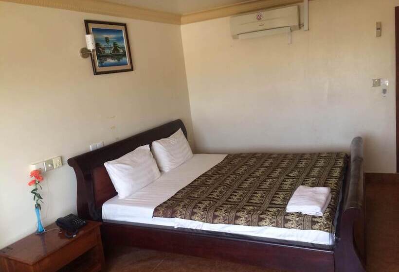 펜션 Lux Guesthouse