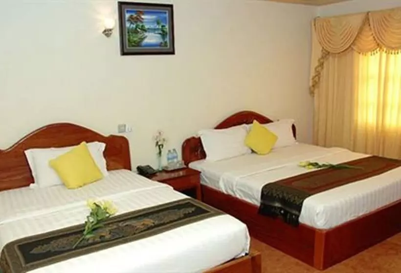 بنسيون Lux Guesthouse