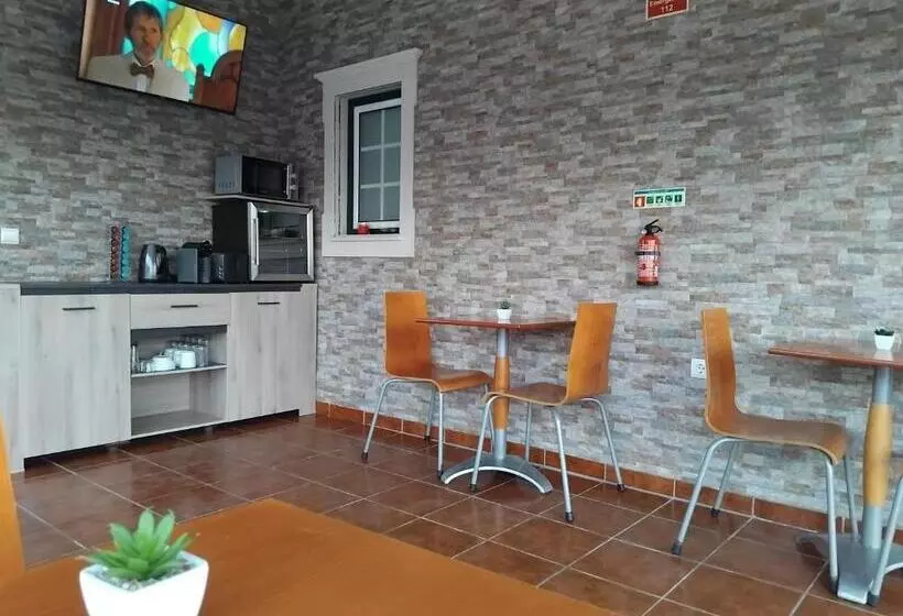 Aamiaismajoitus (B&B) Al Recanto Do Sol