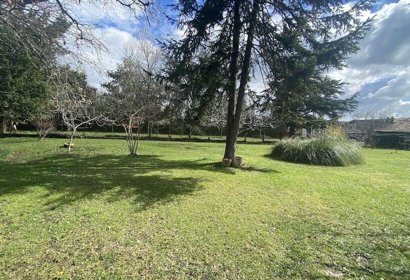 Bed and Breakfast Chambres Et Gîtes Les Deux Chênes Près De Bergerac