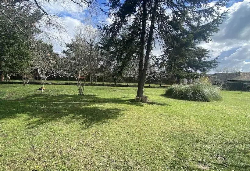 ベッドアンドブレックファースト Chambres Et Gîtes Les Deux Chênes Près De Bergerac