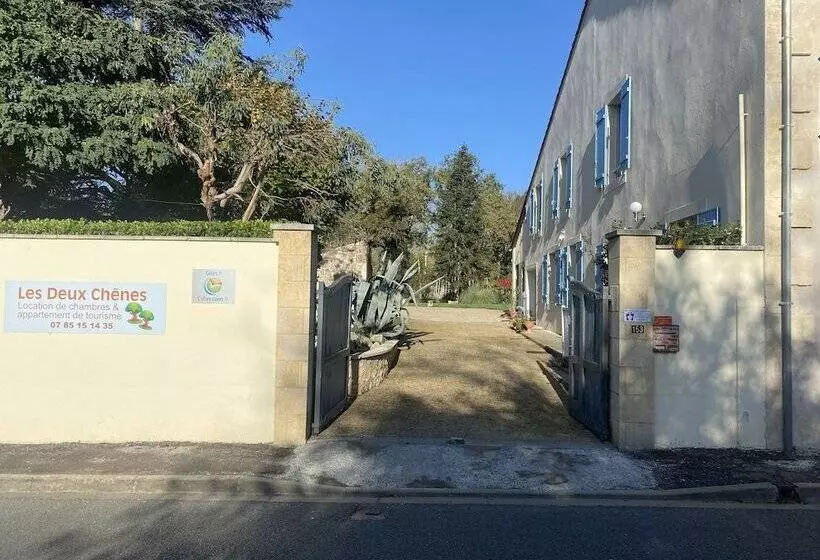 ベッドアンドブレックファースト Chambres Et Gîtes Les Deux Chênes Près De Bergerac