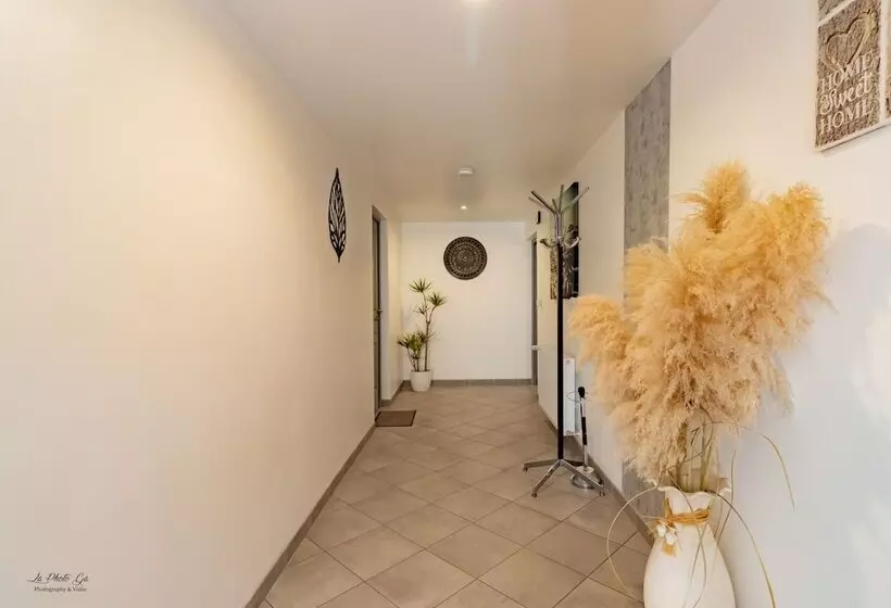 ベッドアンドブレックファースト Chambres Et Gîtes Les Deux Chênes Près De Bergerac