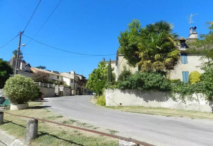 ベッドアンドブレックファースト Chambres Et Gîtes Les Deux Chênes Près De Bergerac