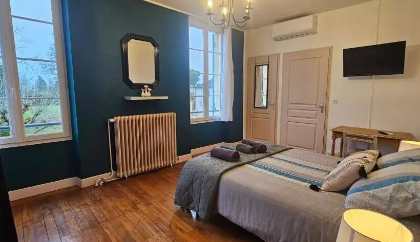 ベッドアンドブレックファースト Chambres Et Gîtes Les Deux Chênes Près De Bergerac