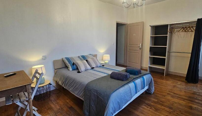 Bed and Breakfast Chambres Et Gîtes Les Deux Chênes Près De Bergerac