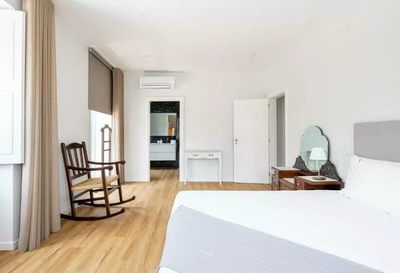 ホテル Desassossego Suites