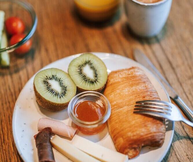 هتل Fiescherblick